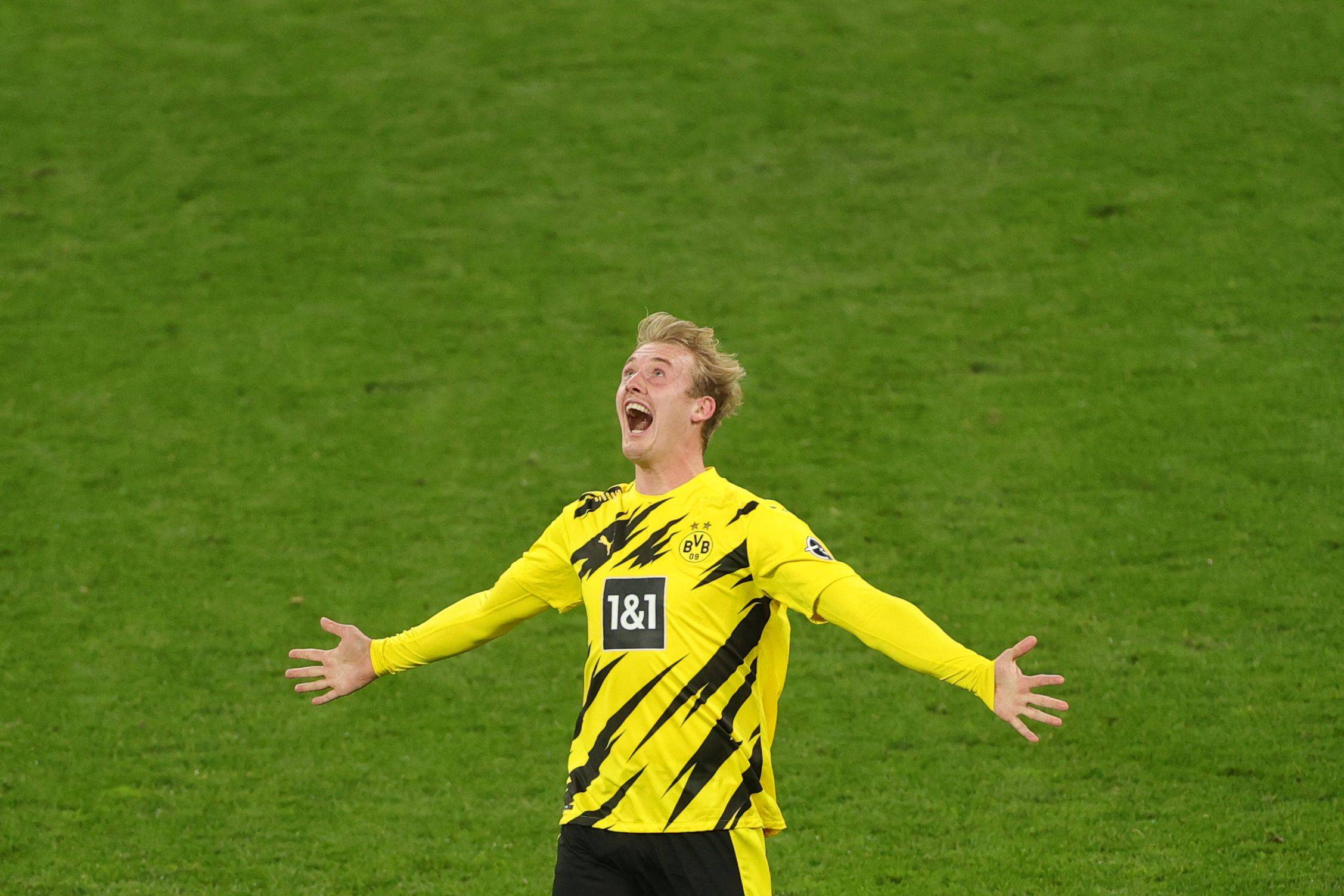 开云体育入口-柏林赫塔球员受伤，后防线岌岌可危