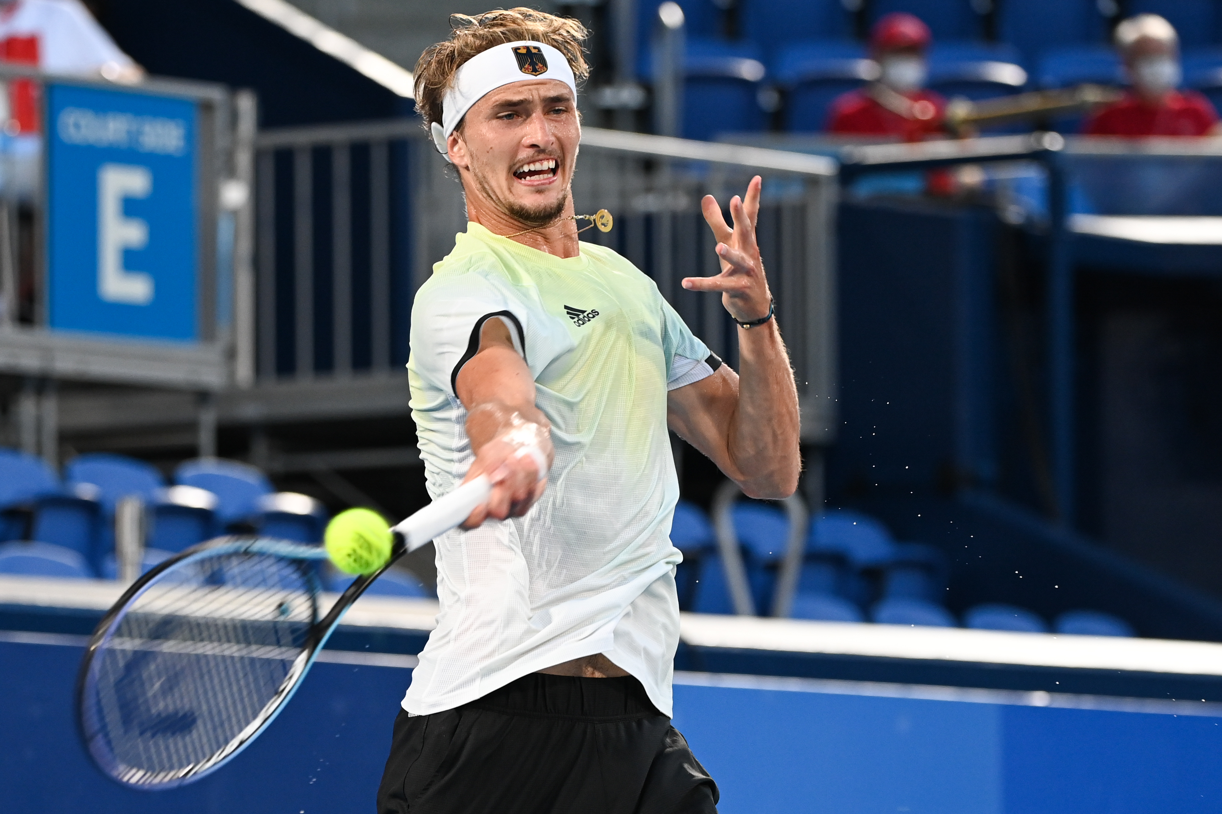 开云体育登录-关于年终总决赛绝杀澳网，兹维列夫高光表现的信息