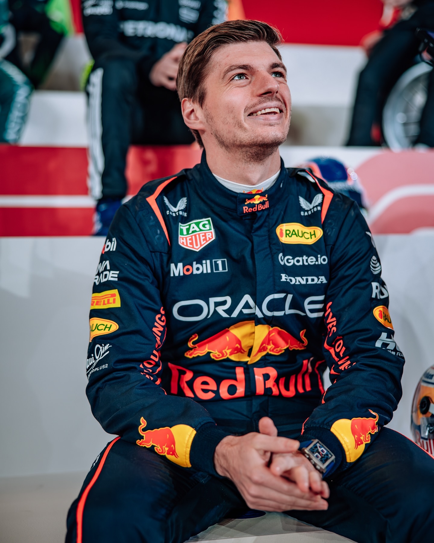 开云体育在线-法拉利鏖战红牛二队，拉塞尔惊艳四座的简单介绍