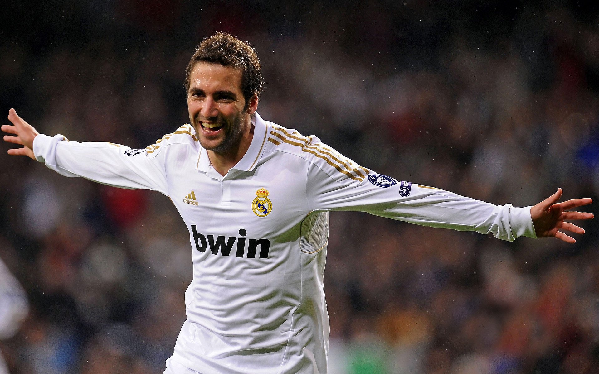 东方之星闪耀地中海，李刚仁在马赛对阵加纳友谊赛中展现超凡巨星价值