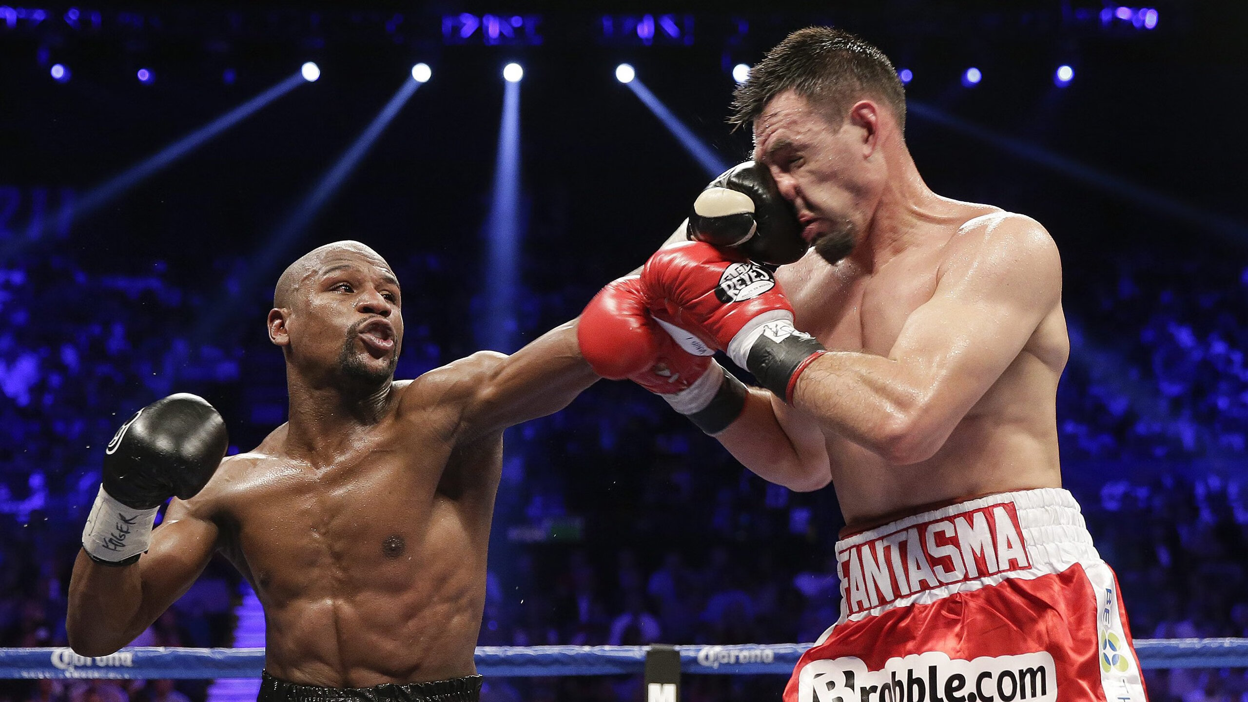 开云体育app-极速狂飙与逆袭绝杀，极限周末的速度与悬念