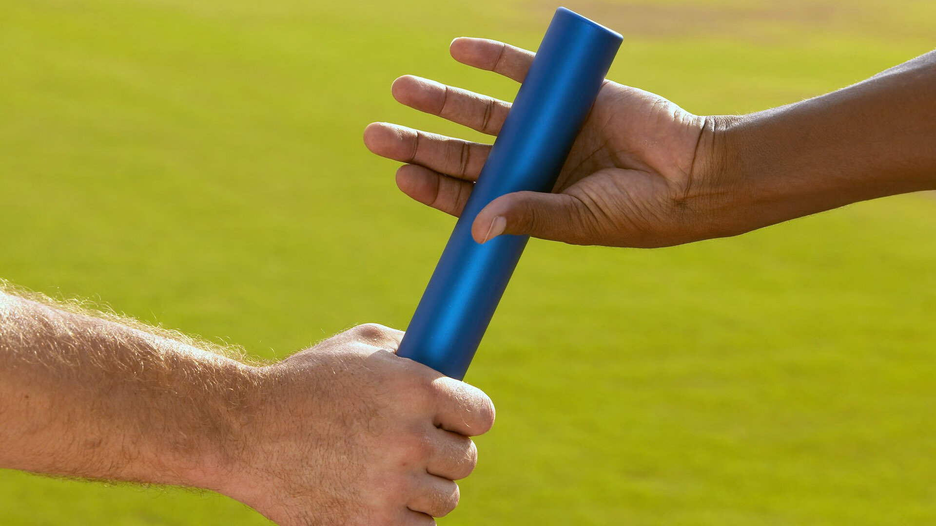 德甲争冠焦点战,巴萨式末节奇迹,埃及神锋饮恨而归