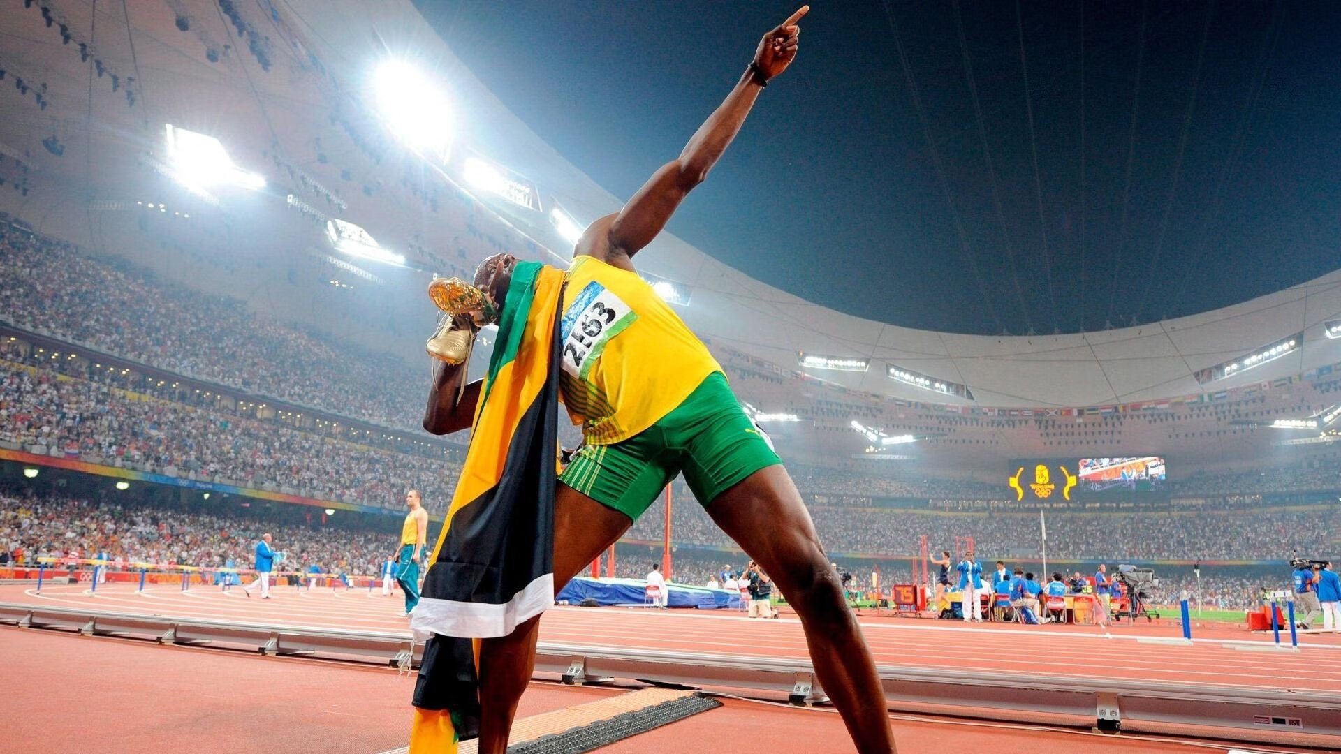 防线铁闸与进攻发起点，孔德如何用一场比赛重新定义统治力