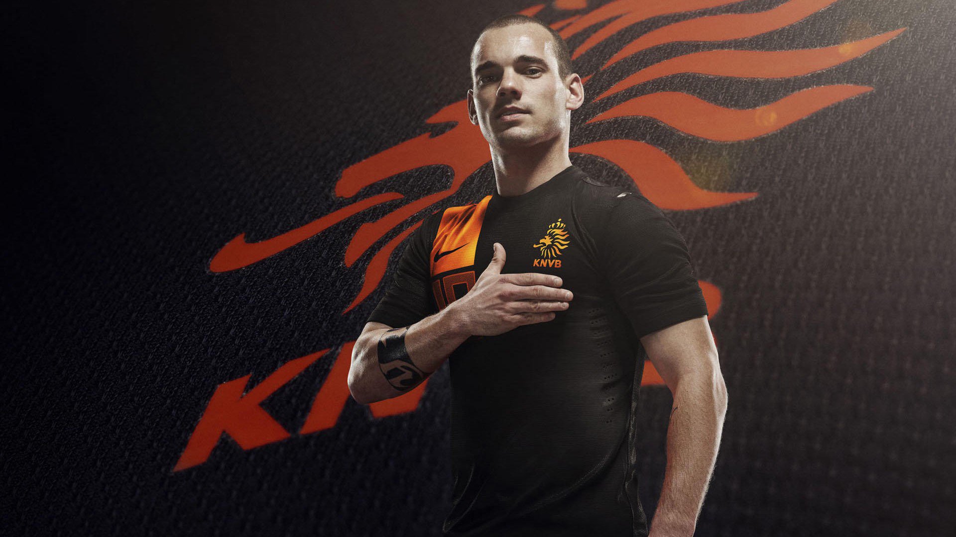 开云官网-当钢铁战车听见黄鸭鸣响，一记击穿金属的草根和弦